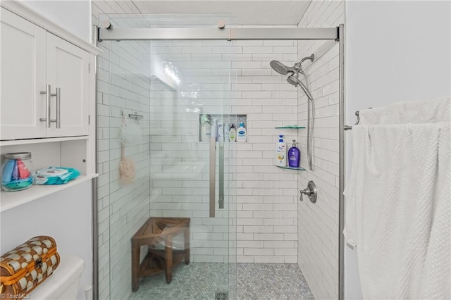 2664 Old Thomasville Rd, Winston-Salem, NC 27107 - full bath featuring a shower stall