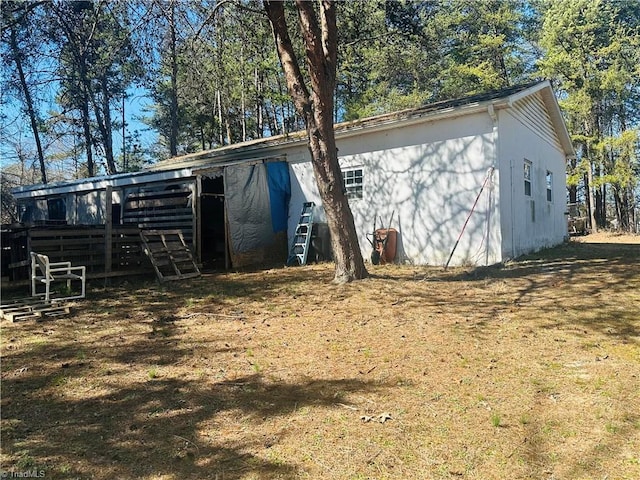 view of outdoor structure
