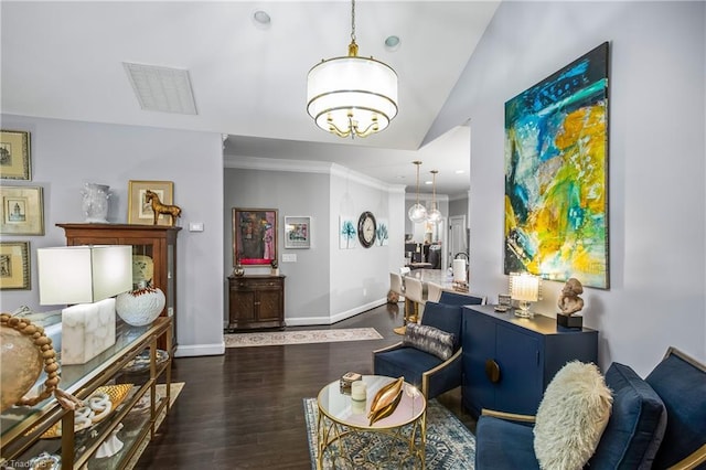 living room featuring baseboards, visible vents, dark wood-style floors, crown molding, and a notable chandelier