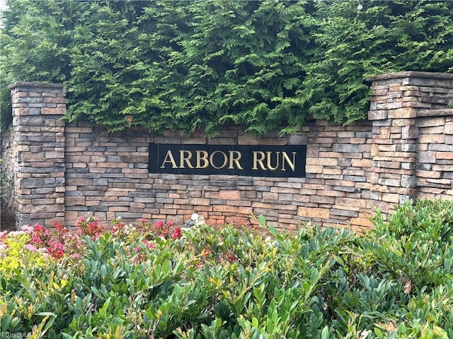 1005 Fallbrook Ln, Lewisville, NC 27023 - view of community sign