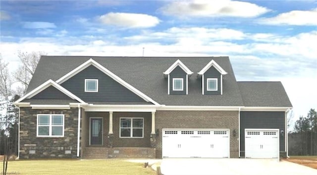 7607 Valhalla Way Lot 20, Greensboro, NC 27409 - craftsman inspired home with driveway, covered porch, and a front yard