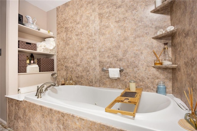 1973 Old Mountain Rd, Thomasville, NC 27360 - full bath with a jetted tub
