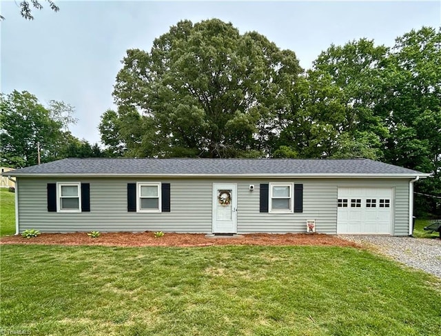 302 Redwood Bnd, King, NC 27021 - ranch-style house with a garage, a front yard, and gravel driveway