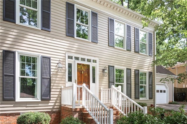 4602 Forest Glen Rd, Greensboro, NC 27410 - colonial home with a garage