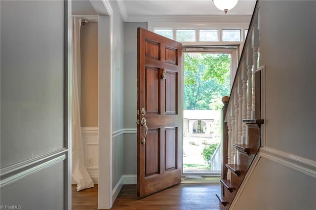 4602 Forest Glen Rd, Greensboro, NC 27410 - entrance foyer featuring wood finished floors and ornamental molding