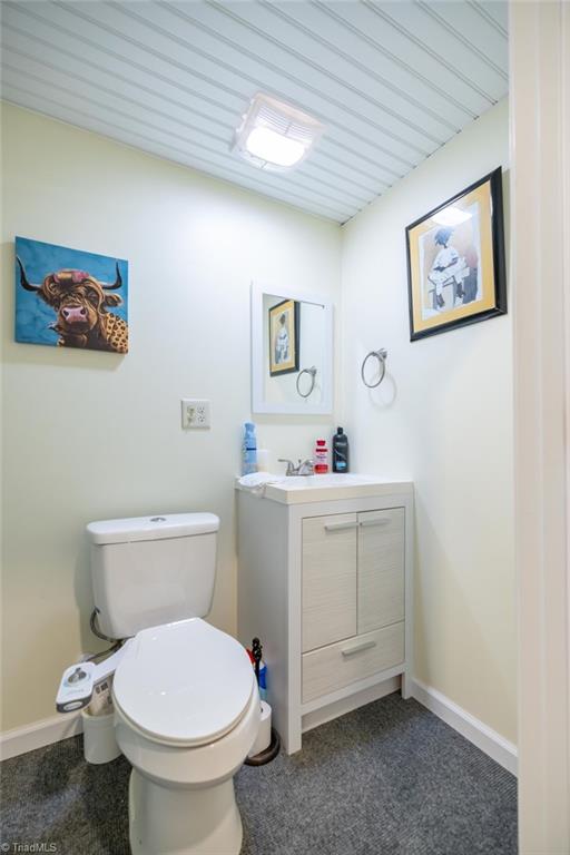 2330 Edmonds Rd, Galax, VA 24333