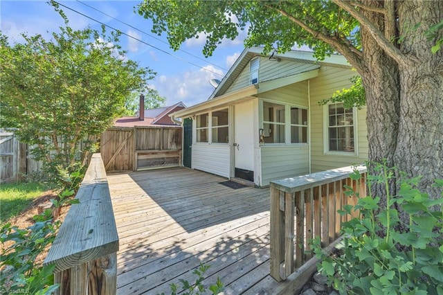307 S Key St, Pilot Mountain, NC 27041 - view of wooden terrace