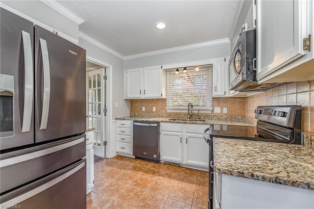 kitchen featuring a sink, stainless steel appliances, ornamental molding, and white cabinetry