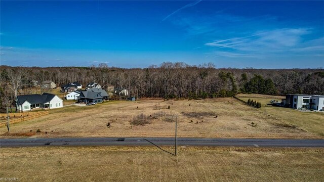 7496 Strader Rd, Summerfield, NC 27358