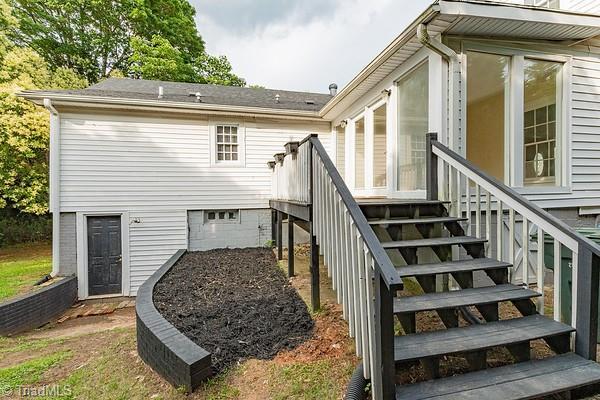 112 S Caldwell St, Salisbury, NC 28144 - back of property featuring a sunroom