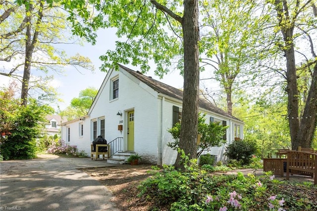 view of front of house