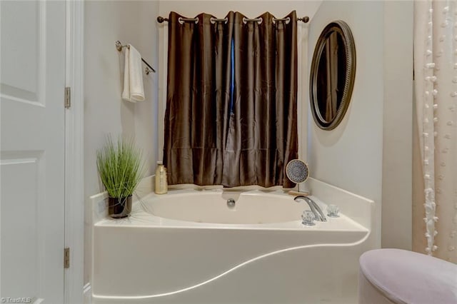 bathroom with a washtub