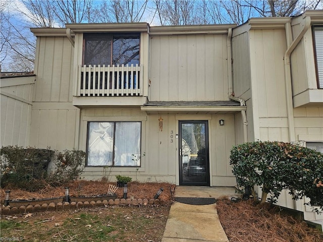 doorway to property with a balcony