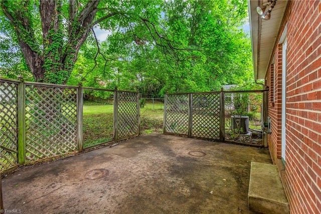 1400 Waybridge Ln, Winston-Salem, NC 27103 - view of patio featuring a gate