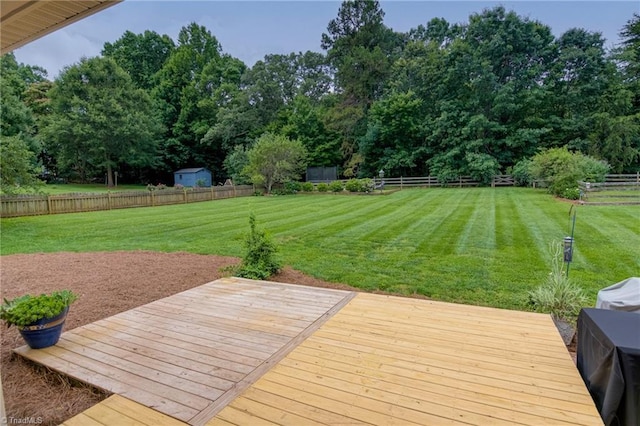160 Serenity Pointe Dr, Kernersville, NC 27284 - fenced backyard featuring a deck