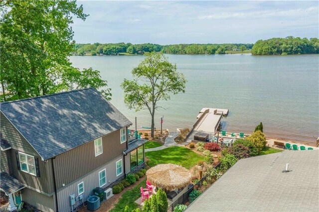 440 Sportsman Dr, Salisbury, NC 28146 - bird's eye view with a water view