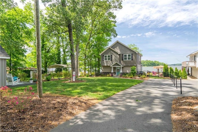 440 Sportsman Dr, Salisbury, NC 28146 - split level home featuring a detached carport and a front yard
