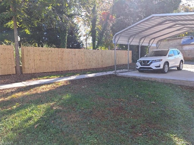 view of yard with a carport