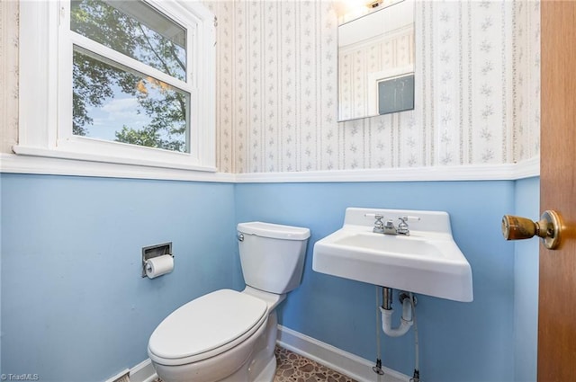 610 Frye Bridge Rd, Clemmons, NC 27012 - bathroom with toilet and baseboards