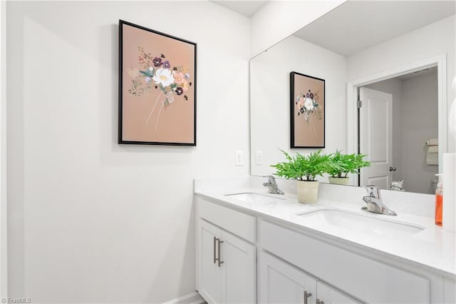 bathroom with vanity