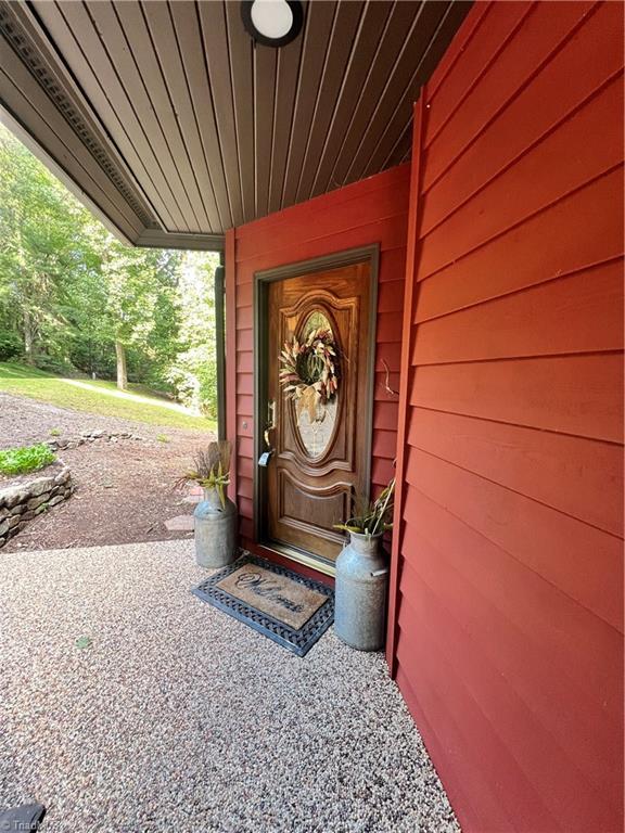 view of exterior entry
