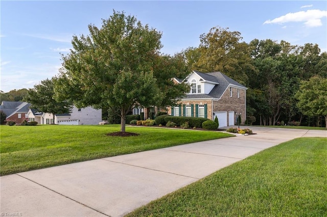 view of front of property with a front yard