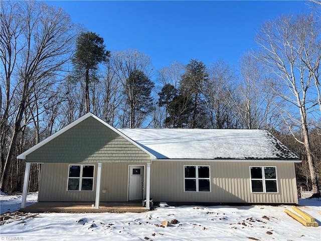 view of front of property