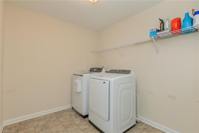 1837 Deveron Ct, Kernersville, NC 27284 - laundry room featuring washing machine and clothes dryer and baseboards