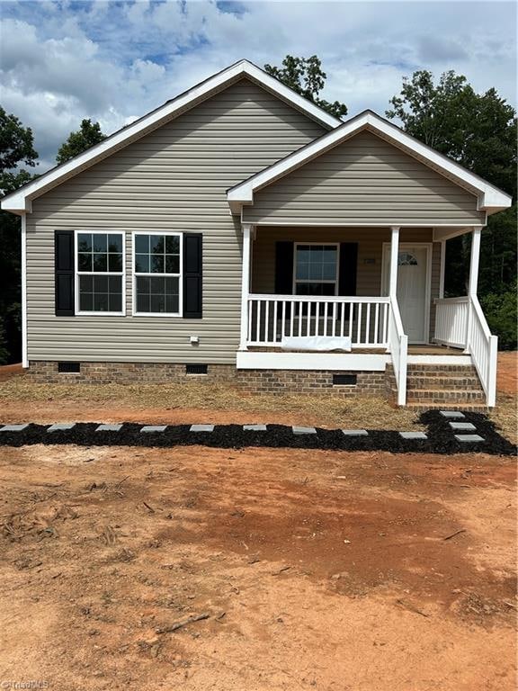 view of front facade featuring a porch