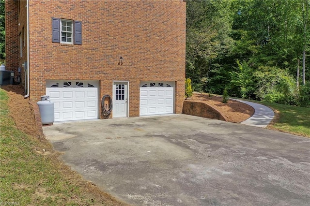 garage featuring central air condition unit