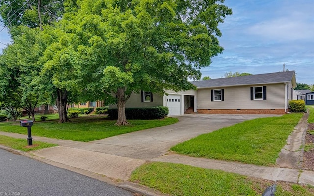 210 W Parkway Ave, High Point, NC 27284 - view of front of property featuring crawl space, an attached garage, concrete driveway, and a front yard