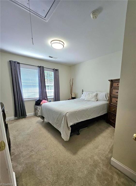 bedroom featuring carpet floors