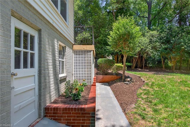 506 Audubon Dr, Greensboro, NC 27410 - view of green lawn