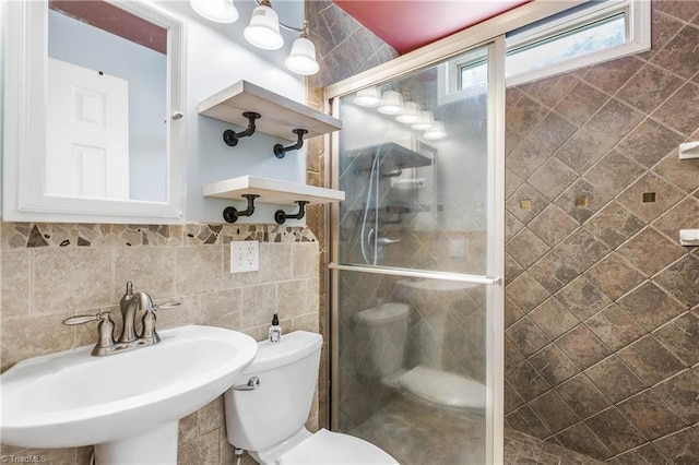 1093 Gordon Rd, Pinnacle, NC 27043 - full bath with a stall shower and tile walls
