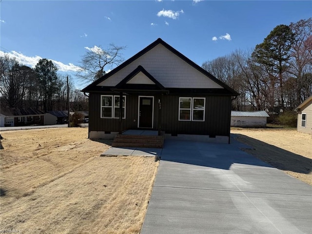 503 W End Blvd, Madison, NC 27025 - view of front of property featuring crawl space