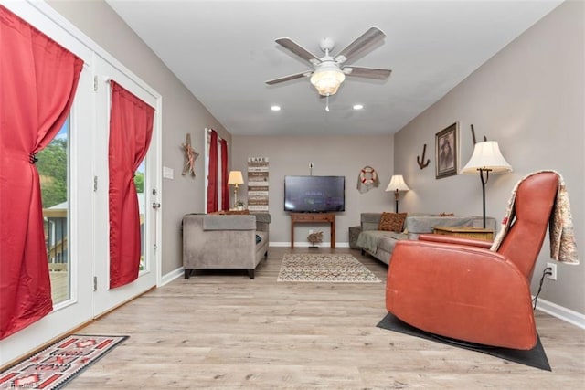 151 N Shore Dr, Lexington, NC 27292 - living room with recessed lighting, baseboards, ceiling fan, and light wood-type flooring