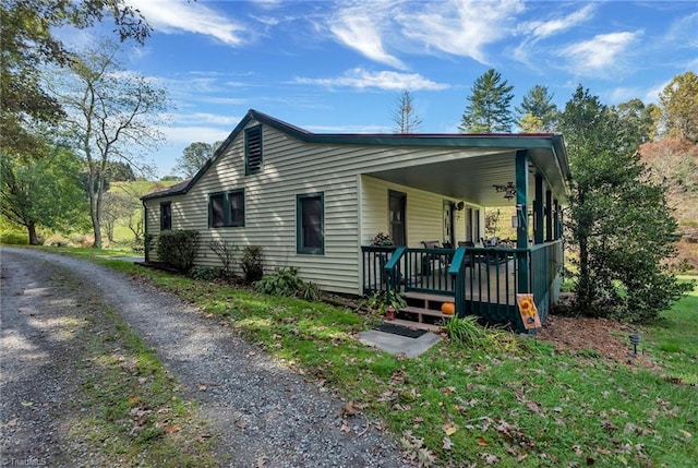 view of front of property