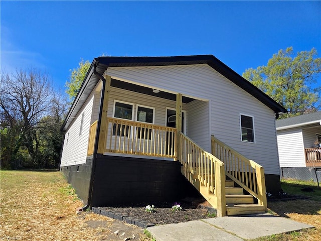 view of front of house featuring covered porch