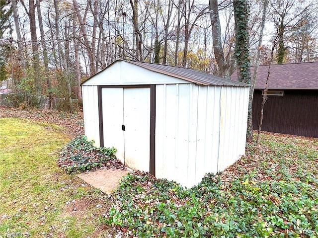 view of outbuilding