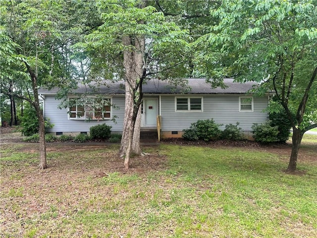 3815 Sheridan Rd, Greensboro, NC 27455 - single story home featuring crawl space and a front yard