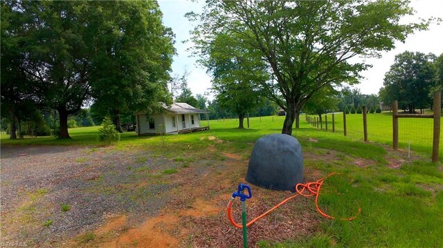3035 Baity Rd, Yadkinville, NC 27055