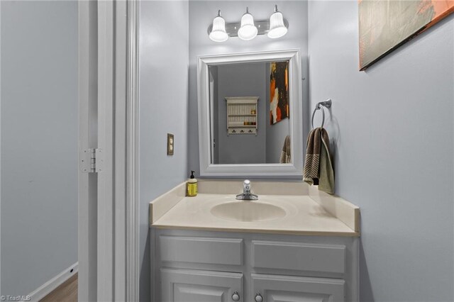 900 Biloxi Ave, Kernersville, NC 27284 - bathroom featuring vanity