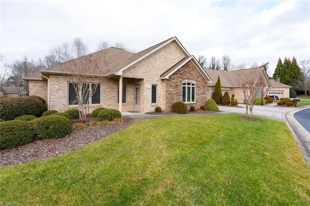 view of front of home with a front lawn