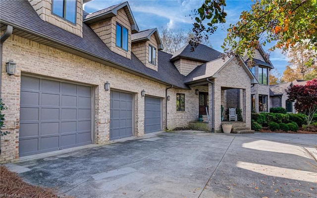 view of front facade with a garage