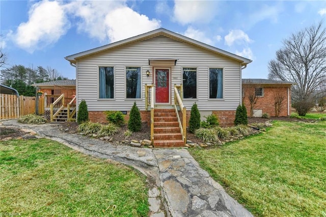 view of front of property with a front yard