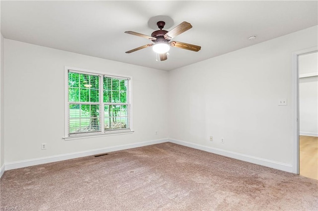 162 N Hazelwood Dr, Mocksville, NC 27028 - unfurnished room featuring carpet flooring, a ceiling fan, and a smoke detector