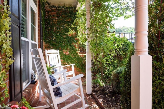 129 Turnbuckle Ct, Clemmons, NC 27012 - view of covered porch