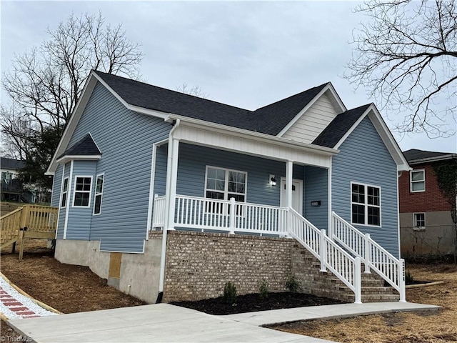 view of front of house featuring a porch