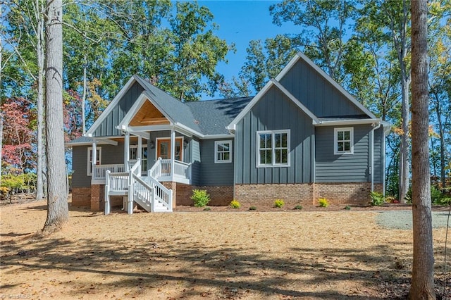 view of front of house featuring covered porch