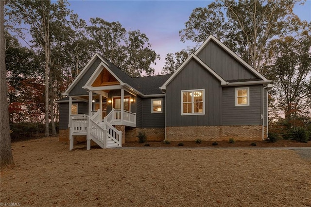 view of front of house featuring a porch